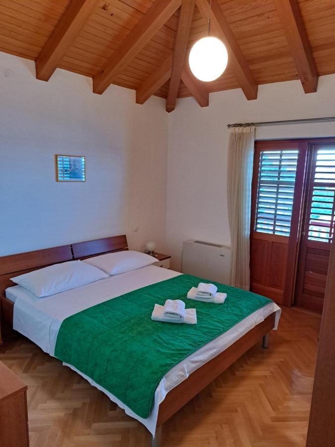 Apartment With Splendid Sea View Trogir Eksteriør billede