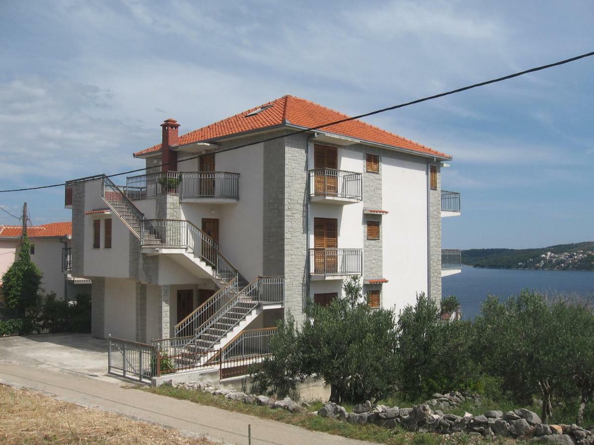 Apartment With Splendid Sea View Trogir Eksteriør billede