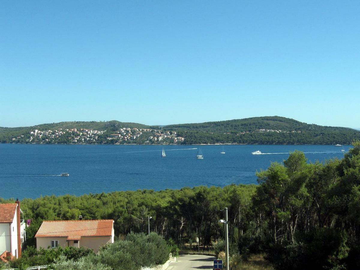 Apartment With Splendid Sea View Trogir Eksteriør billede