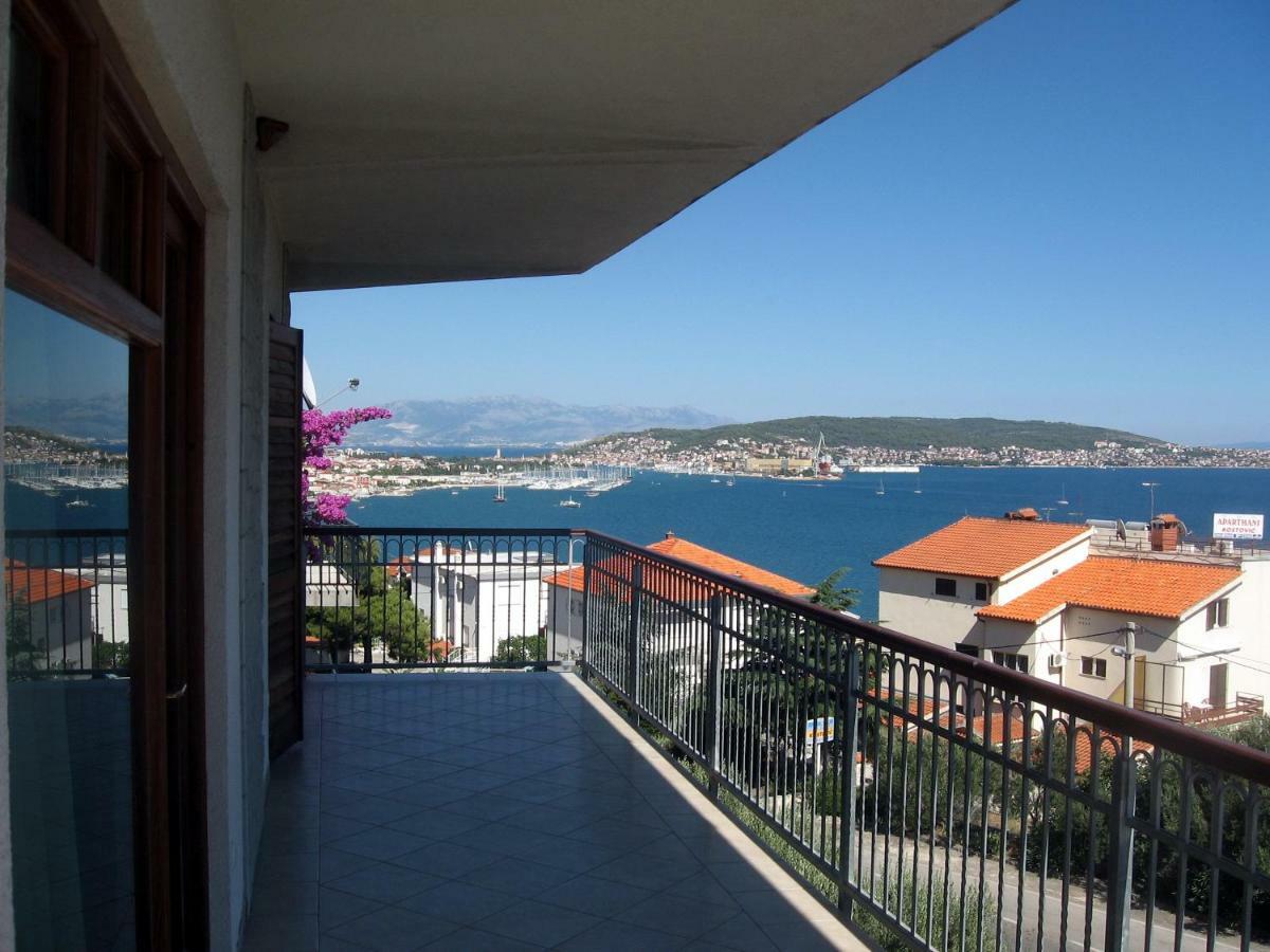 Apartment With Splendid Sea View Trogir Eksteriør billede