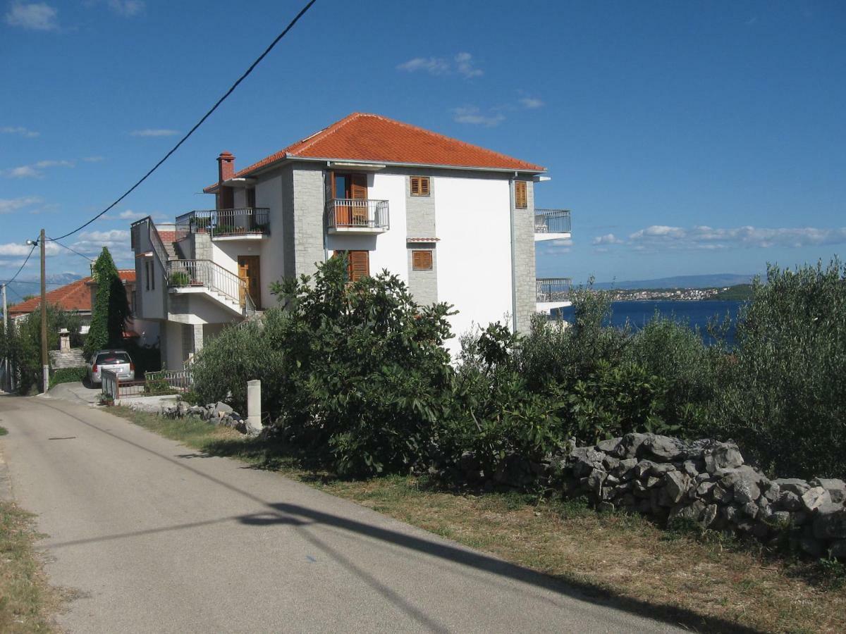 Apartment With Splendid Sea View Trogir Eksteriør billede