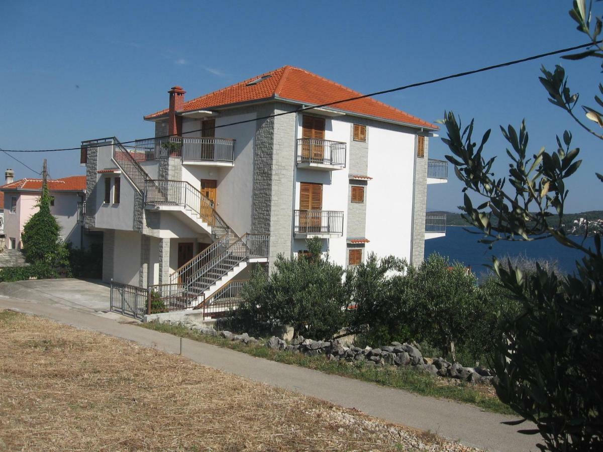 Apartment With Splendid Sea View Trogir Eksteriør billede